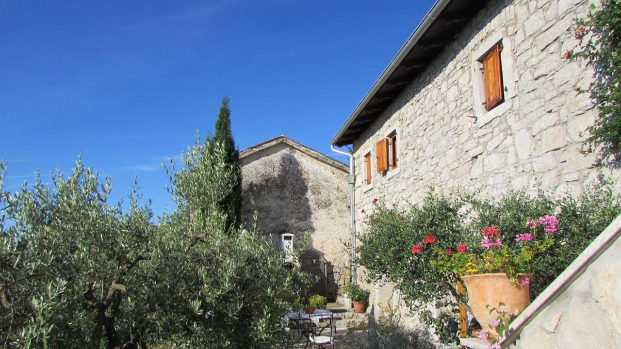 Castella Villa Poljane Kültér fotó